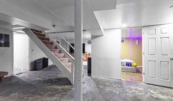 260 Renfrew Ave, Adrian, MI 49221