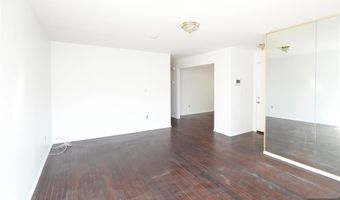 18 Colonial Dr, Bayonne, NJ 07002