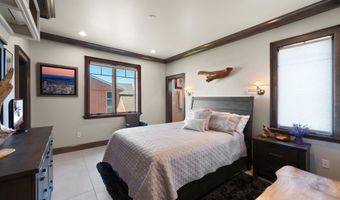 2488 BEACH LOOP Dr, Bandon, OR 97411