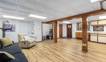 365 W Wrentham Rd, Cumberland, RI 02864