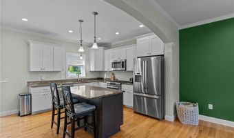 25 Ironwood Dr, Coventry, RI 02816