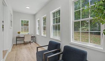 5422 Cheyenne Dr, Acworth, GA 30102