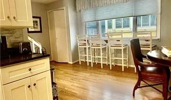 106 Swinburne Row, Newport, RI 02840