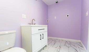 1301 Plainfield St, Johnston, RI 02919