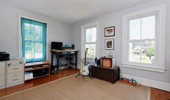 30 Elizabeth St, Bethel, CT 06801