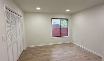 352 N Peak Dr, Alpharetta, GA 30022