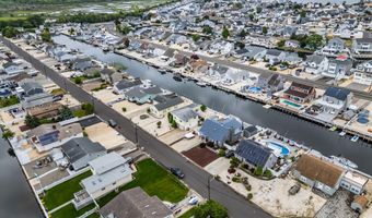 87 Ronald Ave S, Bayville, NJ 08721