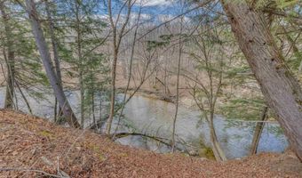 14 Lloyd St, Campton, NH 03223