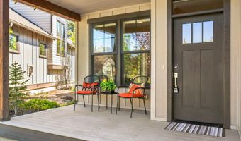 19749 SW River Camp Ln, Bend, OR 97702