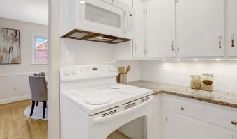 5028 25TH St N, Arlington, VA 22207