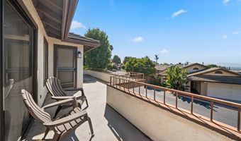 2041 Woodland Gln, Escondido, CA 92027