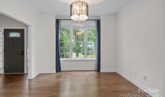 1904 Dearmon Dr, Charlotte, NC 28205