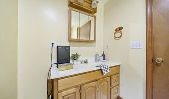 835 Erickson Rd, Ashby, MA 01431