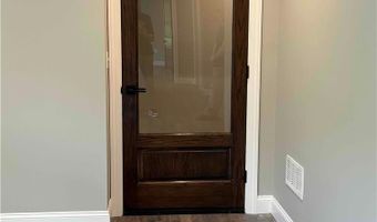 2686 S Pike Ave, Allentown, PA 18103