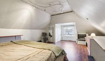 2 CRESTON Ave, Audubon, NJ 08106