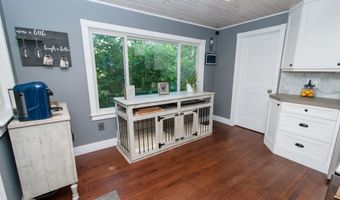148 Middle River Rd, Danbury, CT 06811