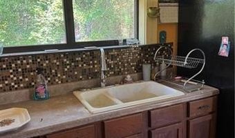 1429 SUNSET Dr, Bogalusa, LA 70427