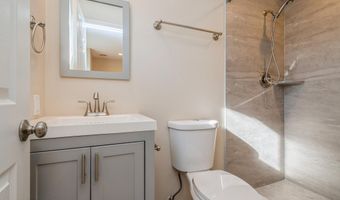 59 Harbor Inn Rd, Bayville, NJ 08721