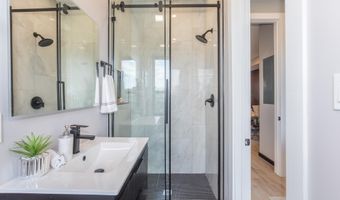 1332 G St SE 3, Washington, DC 20003