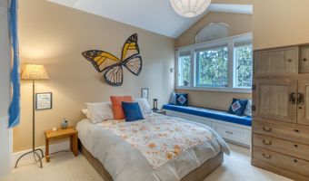 3511 NW Braid Dr, Bend, OR 97703