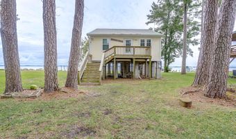 201 Hickory Point Dr, Aurora, NC 27806