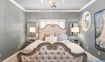280 St Andrews Ln, Albertville, AL 35951