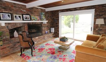 1 Crosstie Ln, Batesville, IN 47006