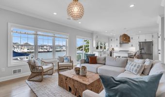 33 Amherst Dr, Bayville, NJ 08721