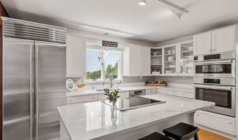 190 Vaughn Hill Rd, Bolton, MA 01740