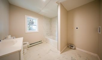 71 Pearl St, Bath, ME 04530