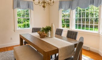 79 Bayberry Ln, Barnstable, MA 02630