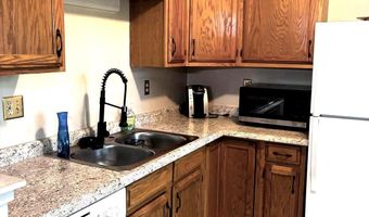 529-16 B KING St, Basye, VA 22810
