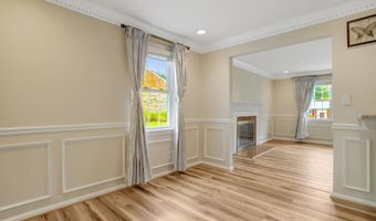7623 ARLEN St, Annandale, VA 22003
