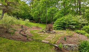 32 Merrill Rd, Campton, NH 03223