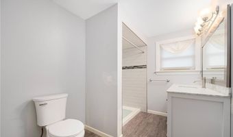 144 Aldrich Rd, Glocester, RI 02857