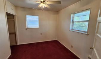 808 13th St, Abernathy, TX 79311