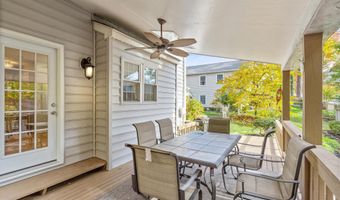 7421 BEVERLY MANOR Dr, Annandale, VA 22003