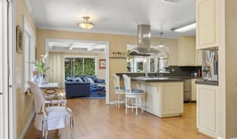 124 Reddington Ct, Camarillo, CA 93010
