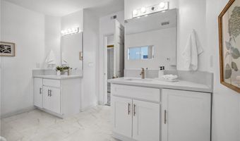 1921 Malcolm Ave 201, Los Angeles, CA 90025