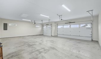 2213 Golfview Dr, Auburn, IN 46706