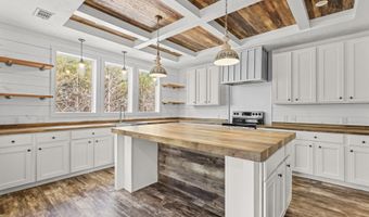 1262 Penny Morris Rd, Baxley, GA 31513