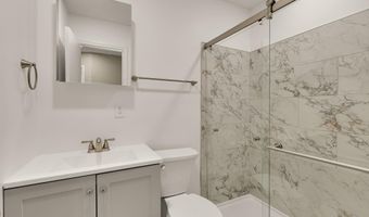 8730 EWING Dr, Bethesda, MD 20817