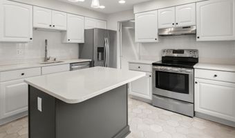 6356 11TH Rd N, Arlington, VA 22205