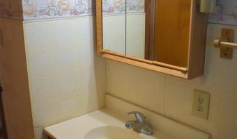 916 3Rd Ave, Ackley, IA 50601