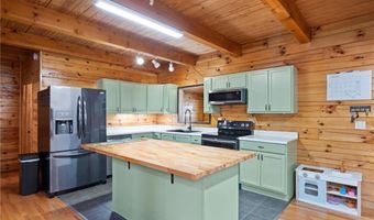 1671 Burns Ct, Austin, IN 47102