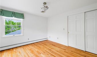 61 Kimberly Ln, Cranston, RI 02921