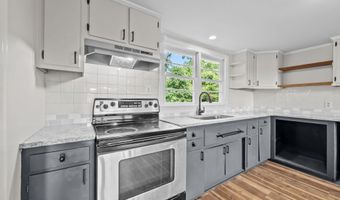 254 Woodland Church Rd, Albertson, NC 28508