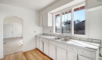 1030 Melanie Ln, Belen, NM 87002