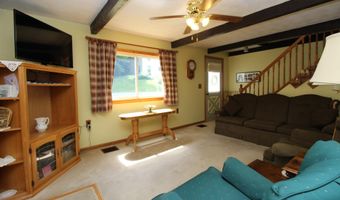 28 Charles St, Belfast, ME 04915