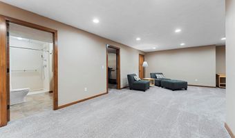 4732 N PROVIDENCE Ave 301, Appleton, WI 54913